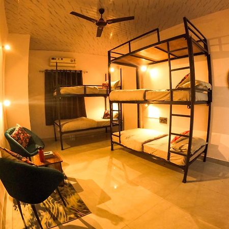 Hotel Funky Backpackers à Udaipur Extérieur photo