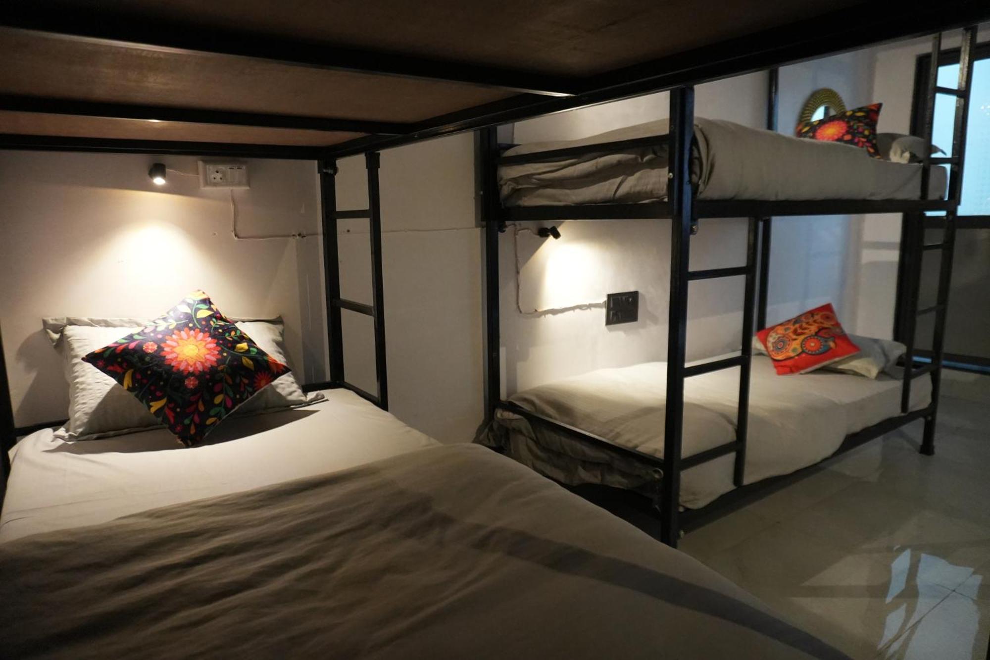 Hotel Funky Backpackers à Udaipur Extérieur photo