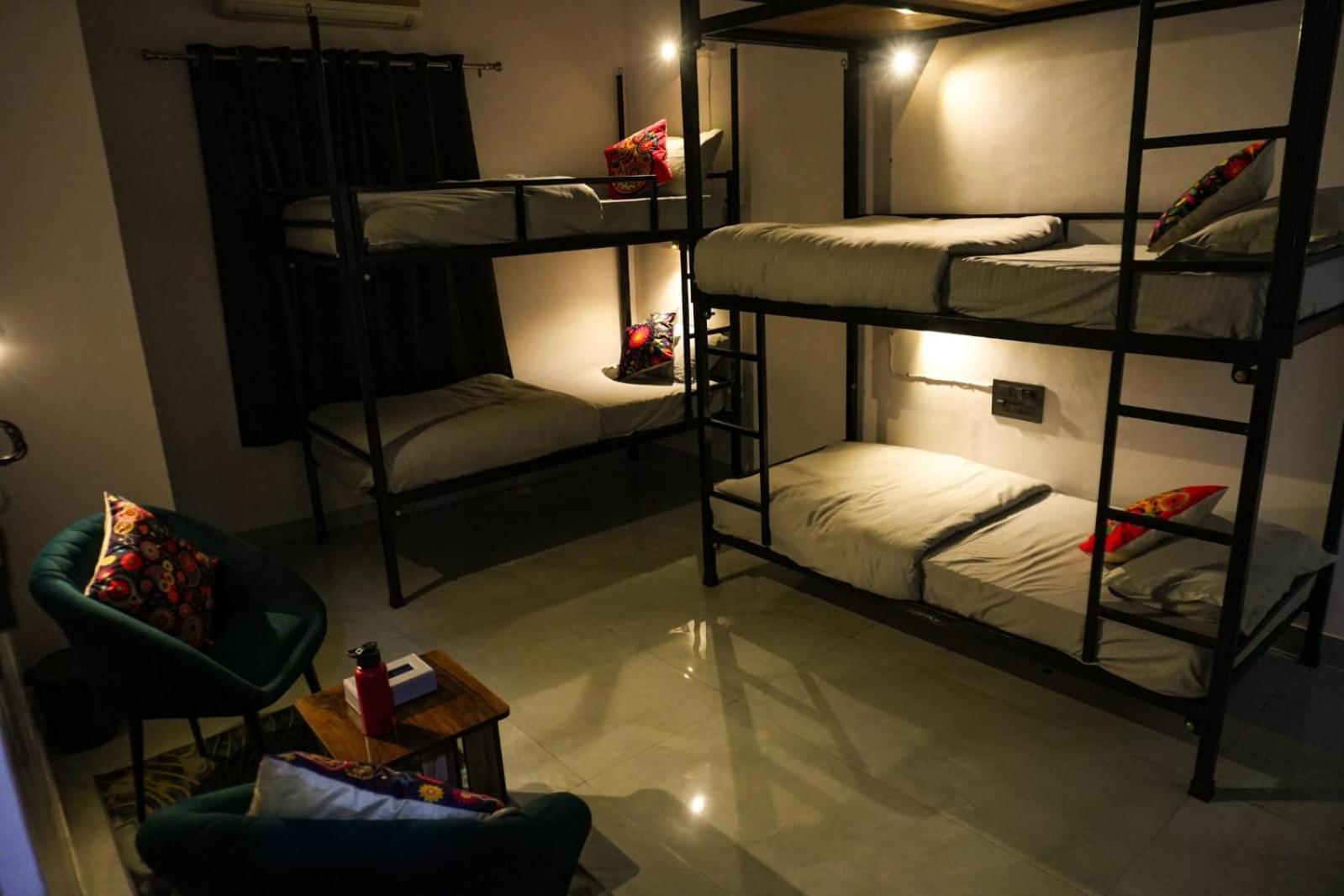 Hotel Funky Backpackers à Udaipur Extérieur photo